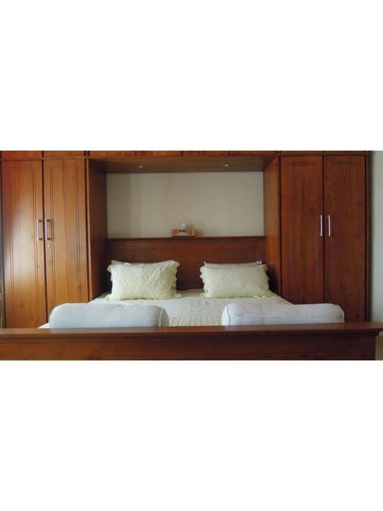 Frangipani Apartment Dehiwala-Mount Lavinia Bagian luar foto